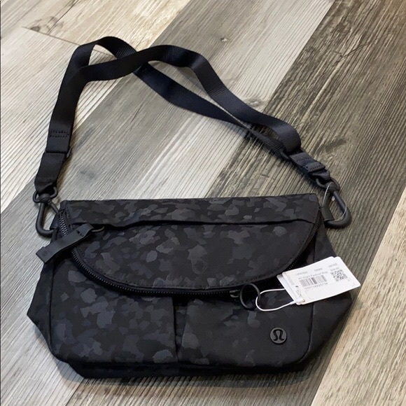 lululemon athletica Handbags - Lululemon All Night Festival Bag 5L Camo Jacquard